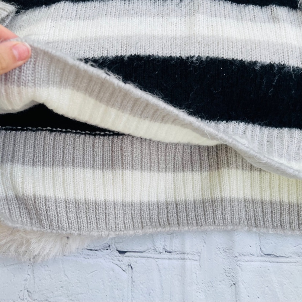 Easel Los Angeles Striped Bohemian Casual Sweater Size Large - Picture 16 of 16